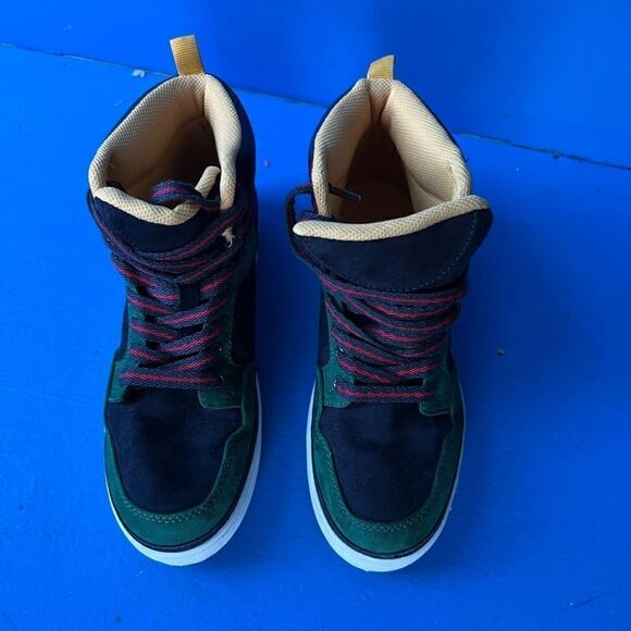 GAP Kid's  High Top Casual Solid Basic Sneakers Shoes Size 1 - Picture 3 of 6